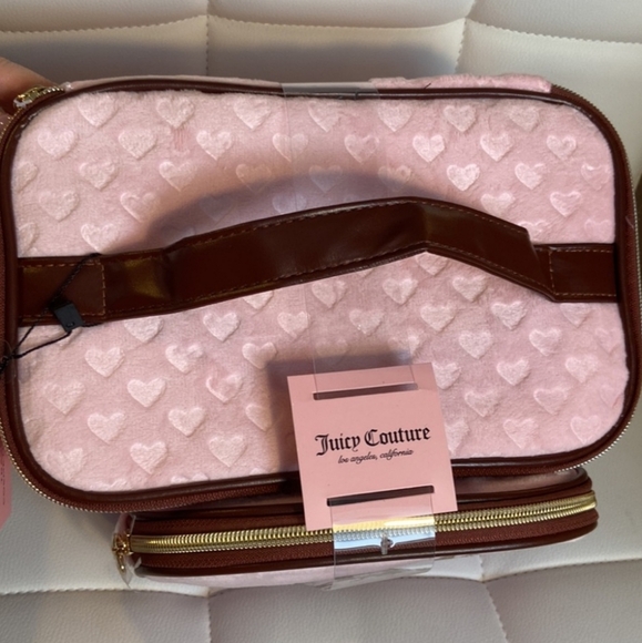 JUICY COUTURE VINTAGE STYLE SET OF 2 COSMETIC BAGS - Picture 8 of 9